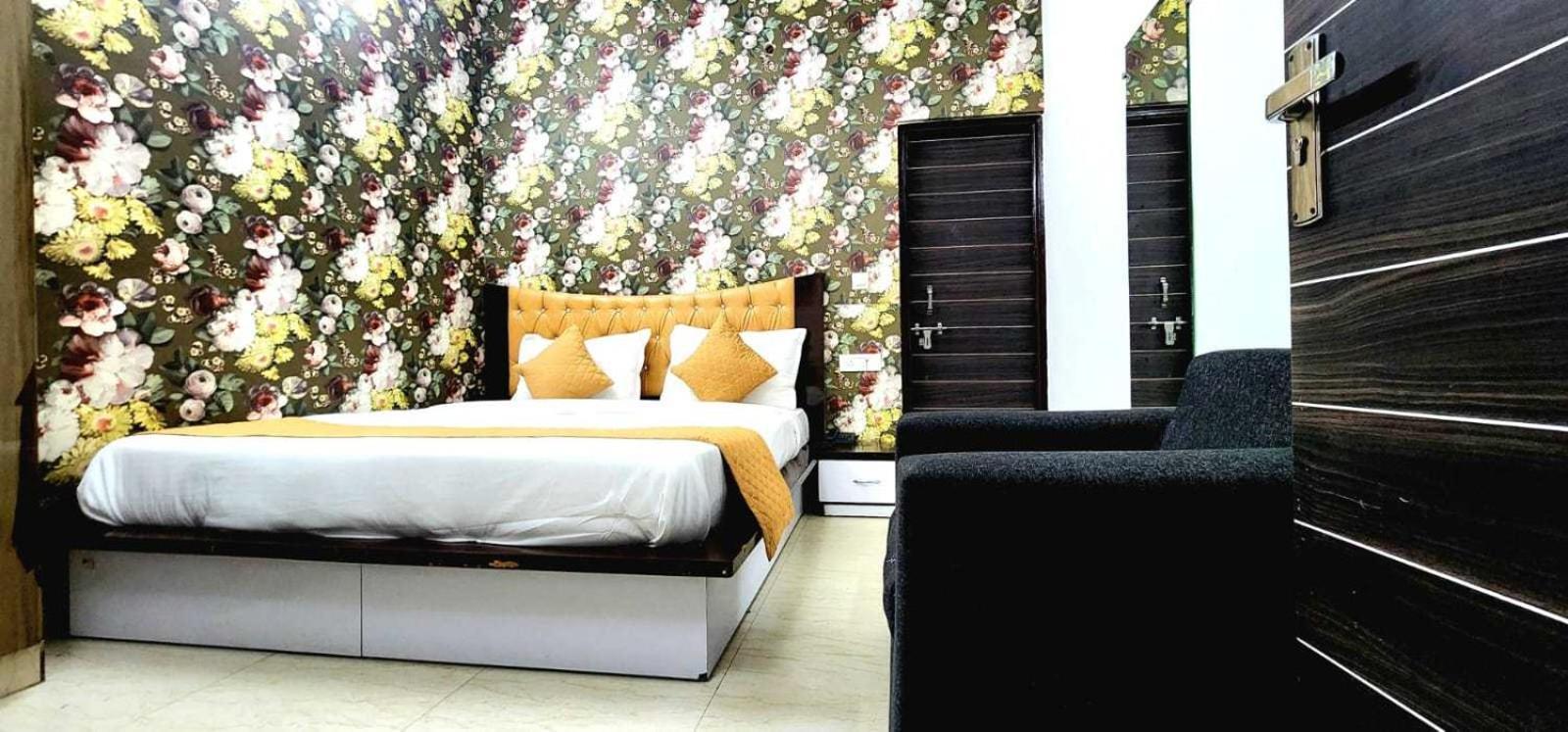 OYO Flagship 10223 Hotel Clouds 21 New Delhi Buitenkant foto