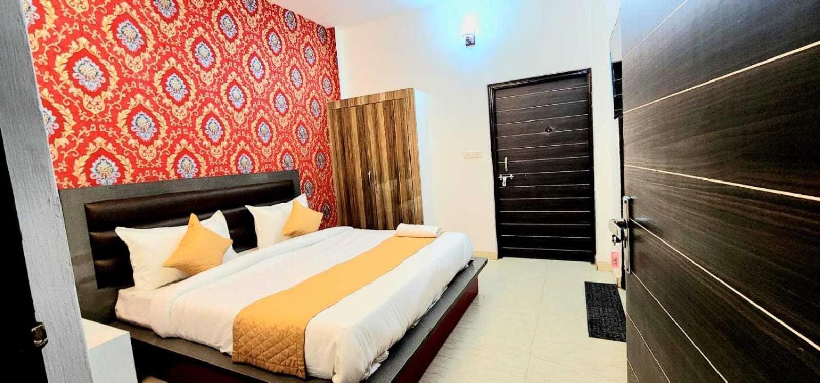 OYO Flagship 10223 Hotel Clouds 21 New Delhi Buitenkant foto