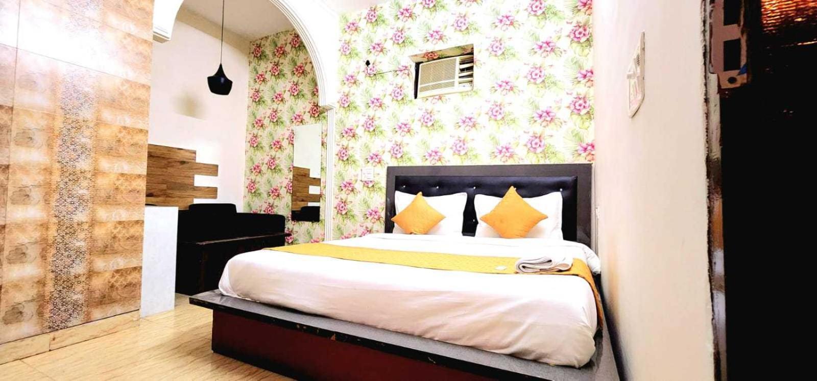 OYO Flagship 10223 Hotel Clouds 21 New Delhi Buitenkant foto